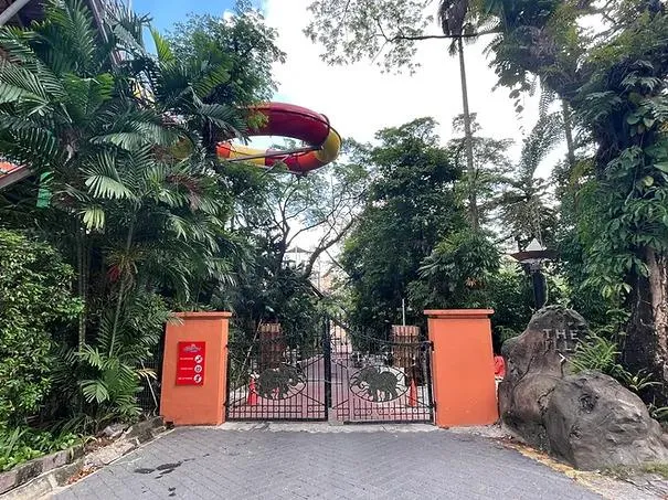 Villas Entrance