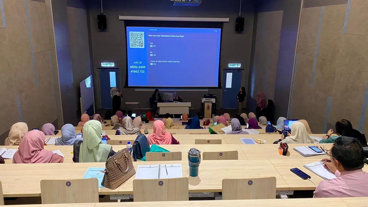 Sunway University Hosts 70 JPN Selangor Teachers for Educational Programmes Showcase