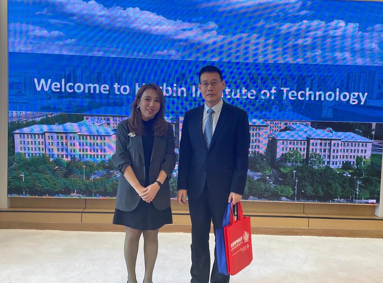 Professor Chai Lay Ching, Pro-Vice-Chancellor (Education) of Sunway University, engages in a meeting with Mr. Zhen Liang, member of the Party Committee and Vice President of Harbin Institute of Technology (HIT).