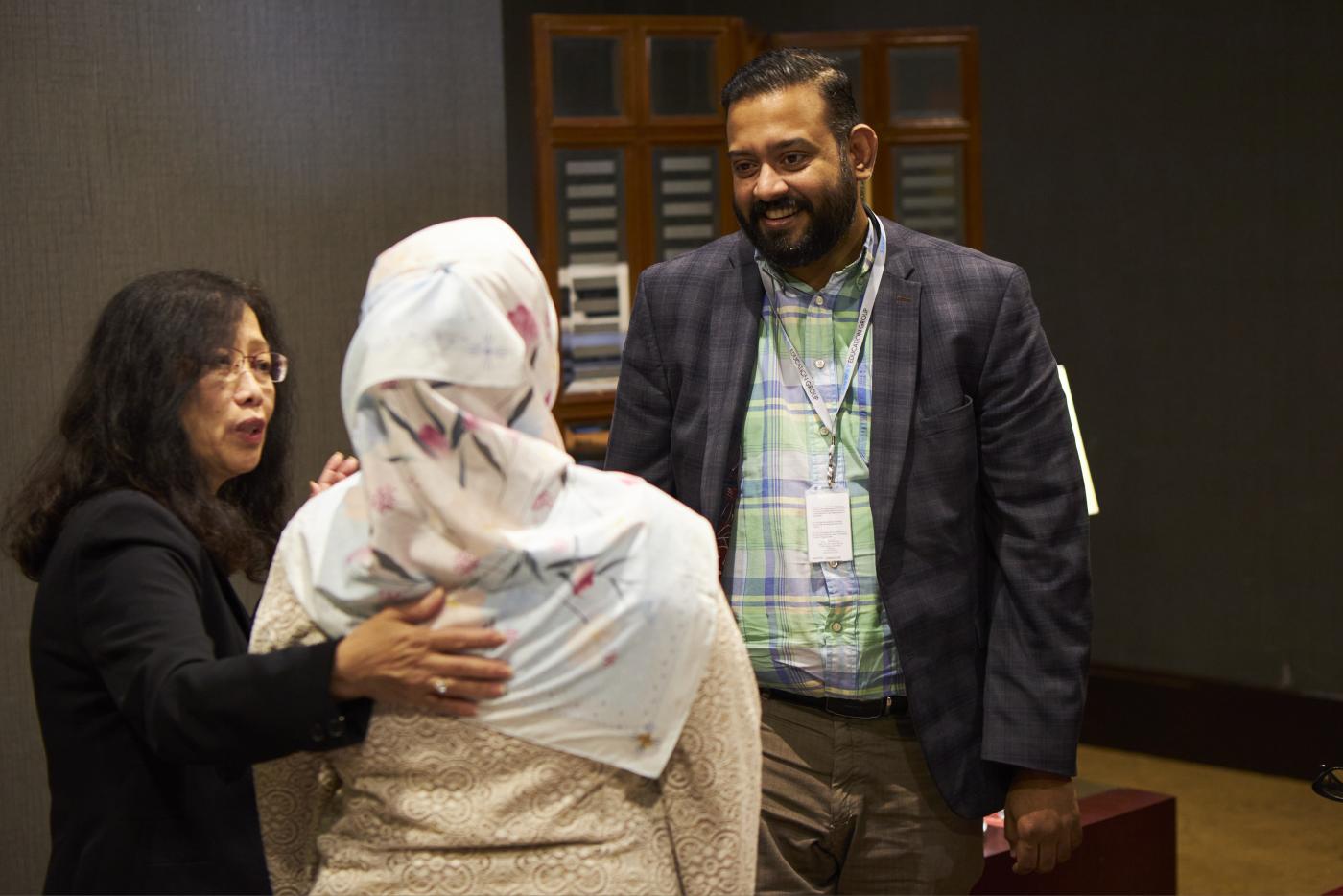 Prof Abhimanyu Veerakumarasivam (Provost of Sunway University) engaged in a conversation