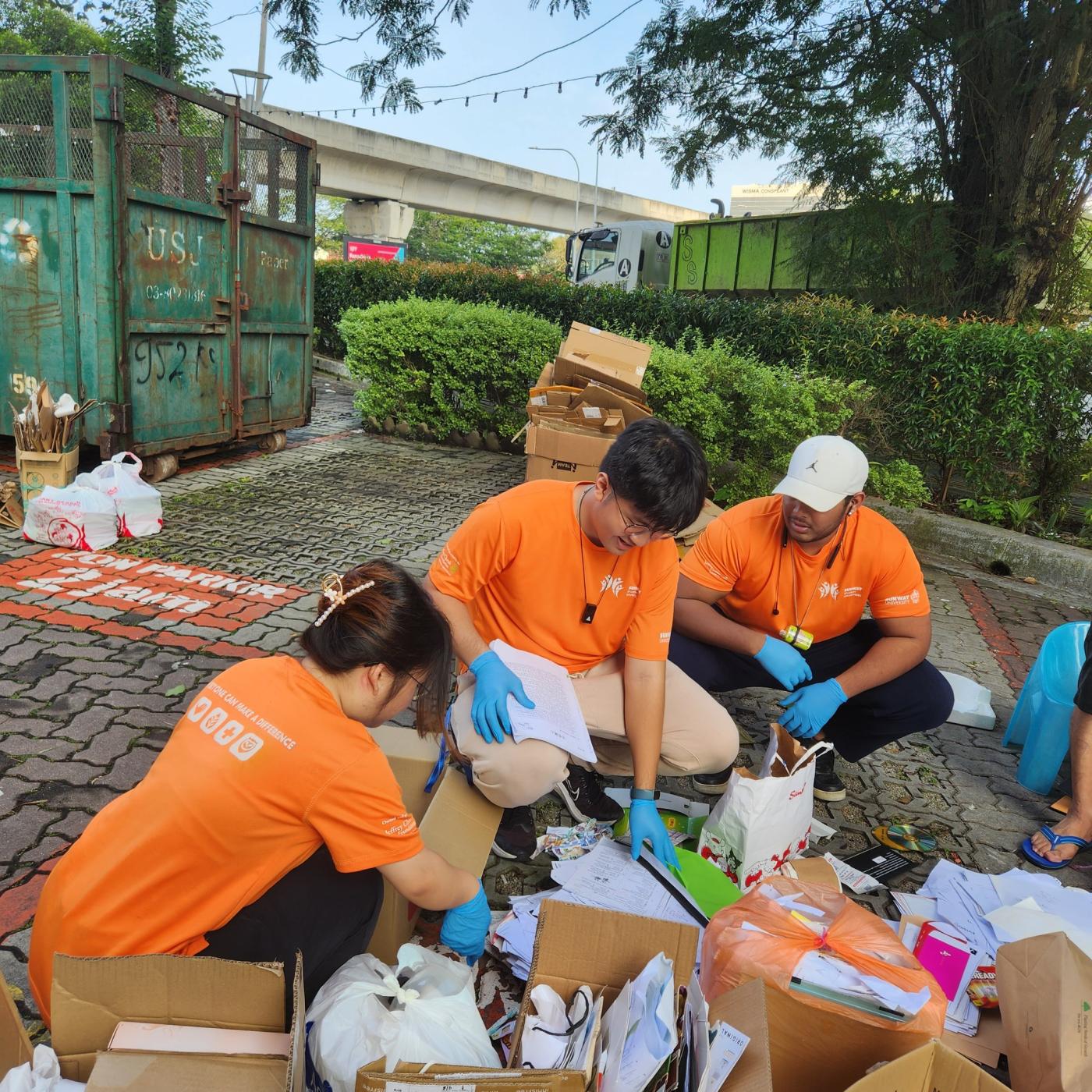 Sunway Volunteers Join Tzu Chi’s Recycling Day to Promote Sustainability