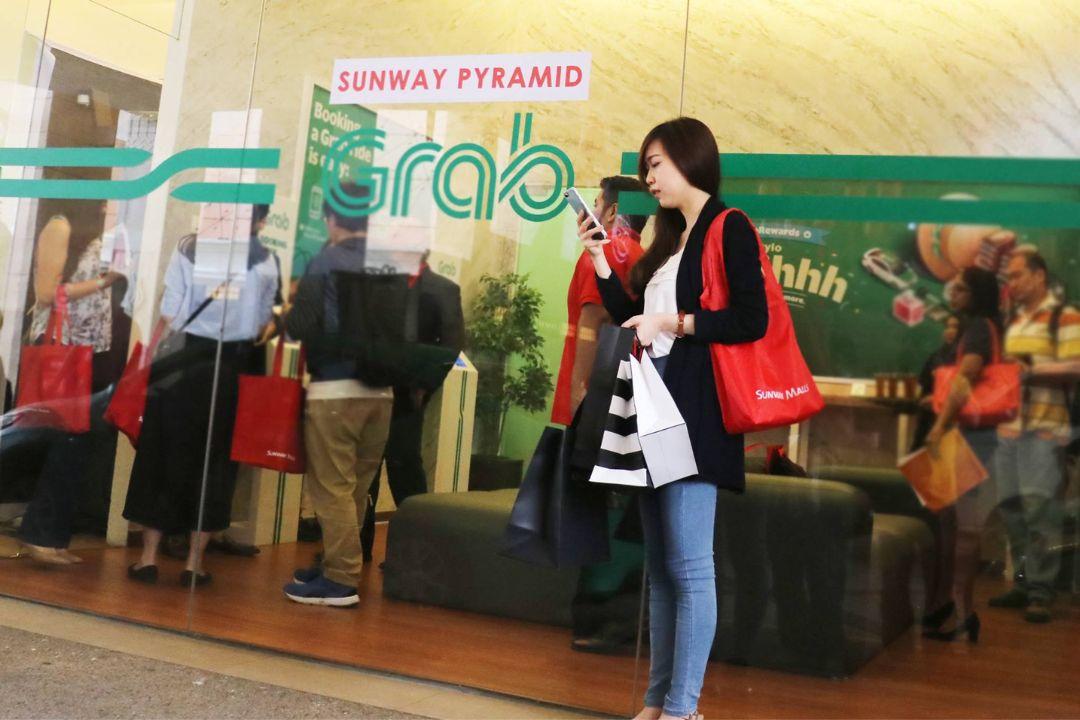 Grab Lounge opposite Sunway Pyramid Mall Main Entrance