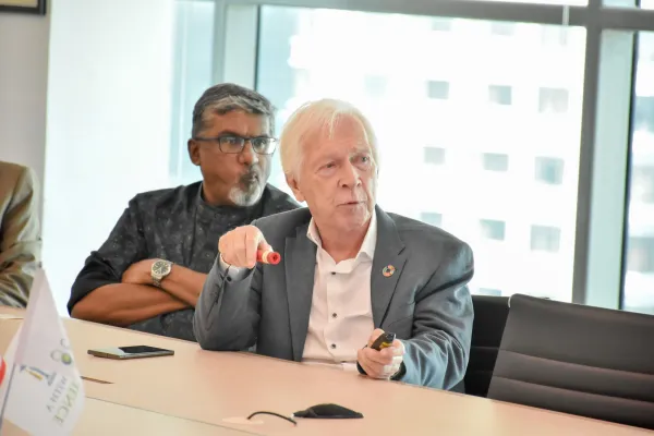 Memorandum of Understanding: Sunway University and Lal Bahadur Shastri Institute of Management India