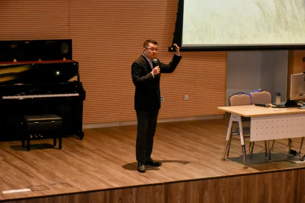 Leadership in the Age of Complexity with Ming Chew Chang