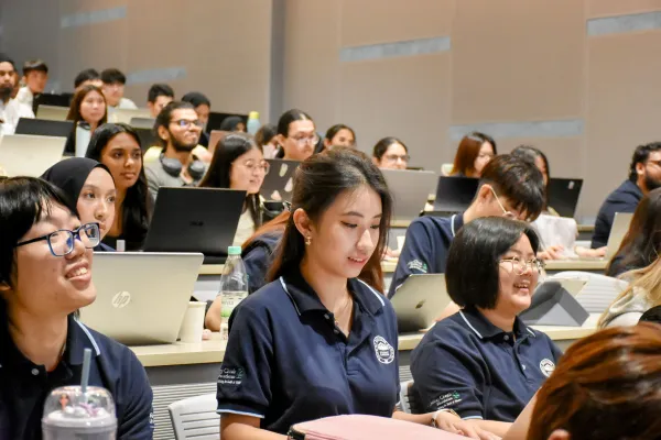 Canva Crash Course for Future Professionals
