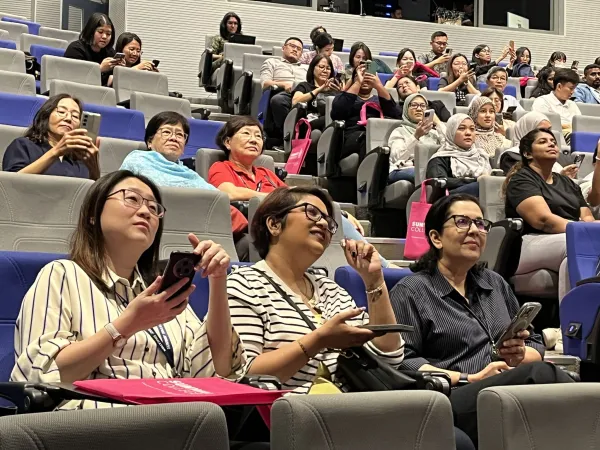 17th ESAP Symposium Explores Language, Culture & Society