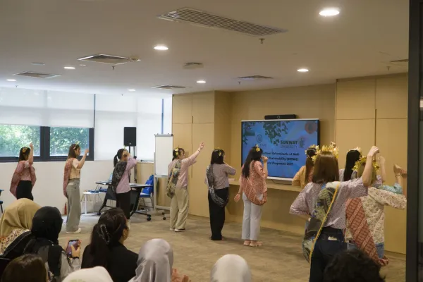 Exploring Sociocultural Insights Through International Collaboration: Otsuma Women's University's Enriching Exchange at Sunway University