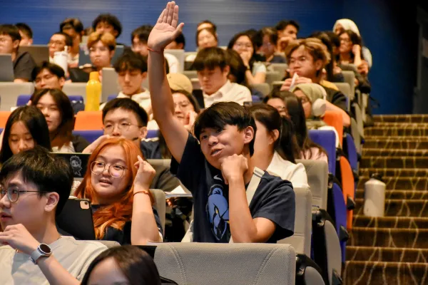 Beyond Majors: Redefining Success in the Age of Limitless Possibilities