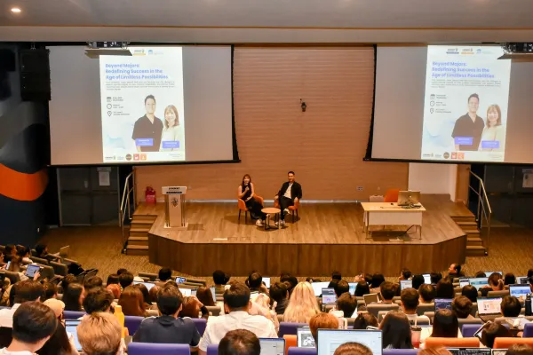 Beyond Majors: Redefining Success in the Age of Limitless Possibilities