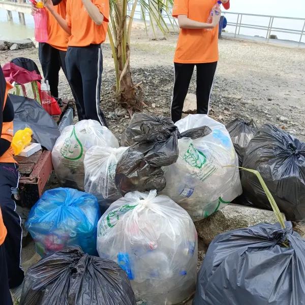 Clean Up In Pantai Tanjung Piai @ Pantai Tanjung Piai