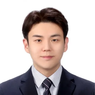 Lee Yong Hwan
