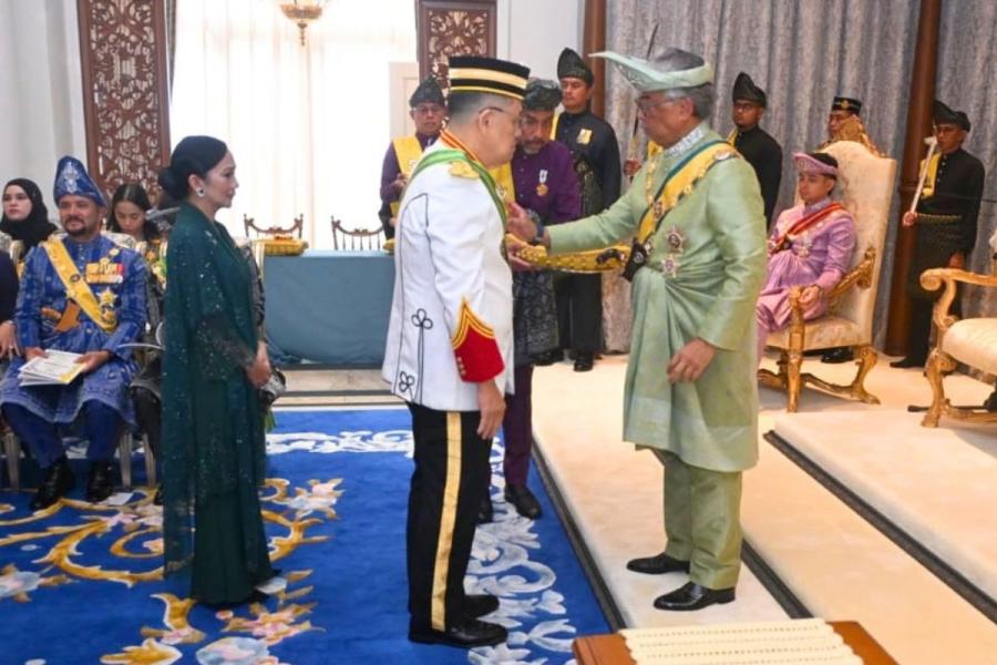 Celebrating Excellence: Dato’ Sri Dr Lim Teck Ting