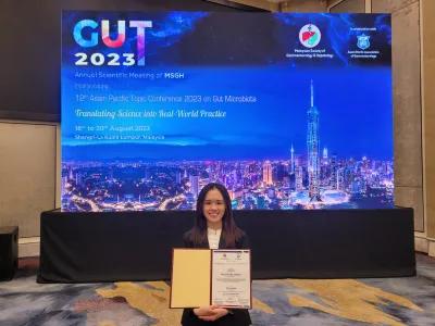 Congratulations to Tan Yi Huan, our Phd student from the School of Medical and Life Sciences who won the Best ePoster Award from GUT2023 Annual Scientific Meeting of MSGH incorporating 12th Asian Pacific Topic Conference 2023 on Gut Microbiota on 18-20 August 2023. Yi Huan presented a poster entitled:” An Evaluation of Exposure to Microplastics and Nanoplastics in Gastrointestinal Tract on Gut Health: A Systematic Review”.