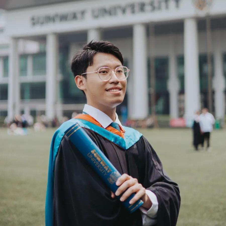 Chong Zhao Cheng 