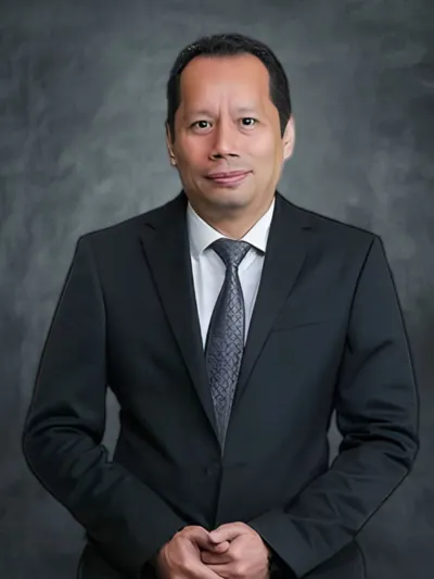 Professor Noraffandy Yahaya