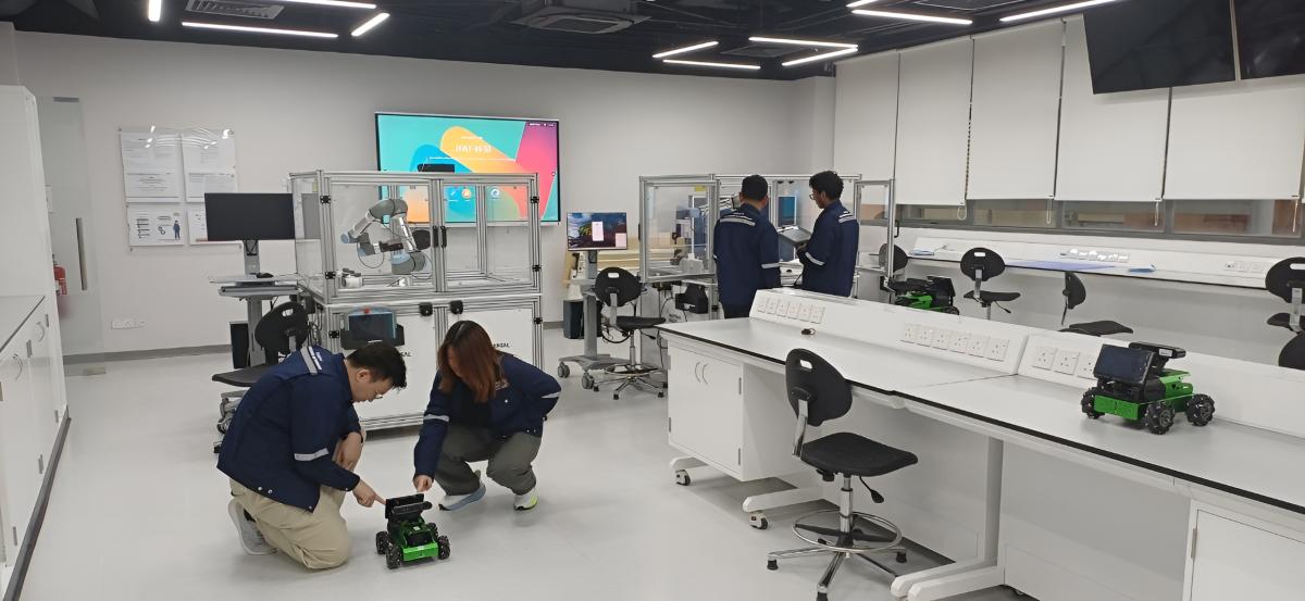 Collaborative Robots and Integrated Automation Lab at Sunway Uni